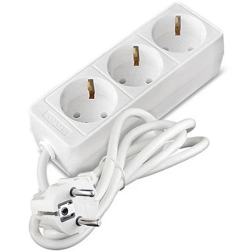 Удлинитель 3гнезда  7м с заземлением ПВС 2200Вт 3x0.75мм² Союз (30)